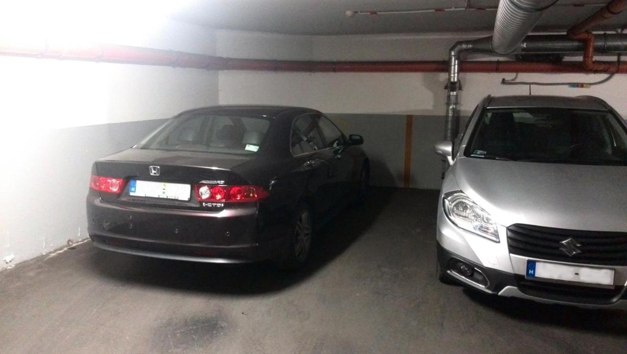 Merry&Car - Huge Balcony + Living Room + 2Br Budapest Esterno foto